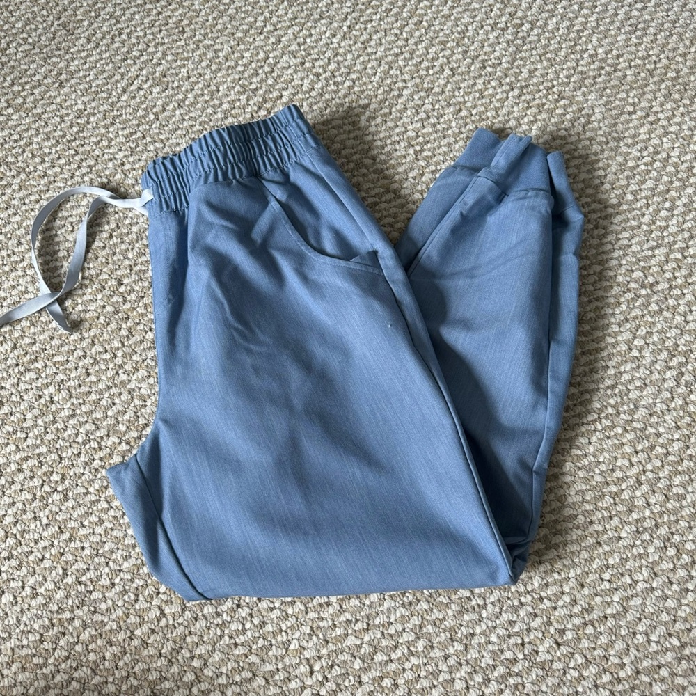 FIGS High waisted Zamora Heather Indigo scrub joggers
